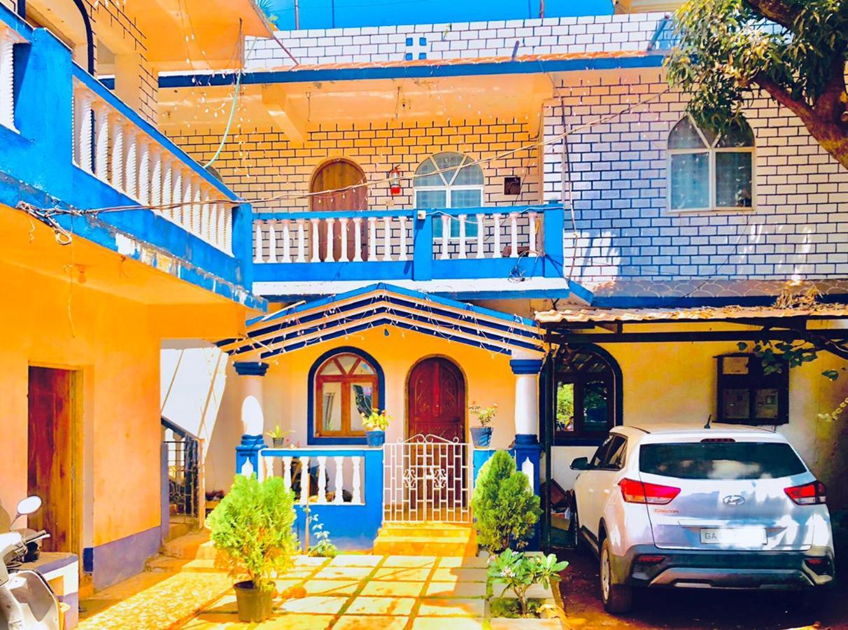 Blue Waves Guest House Calangute Exterior foto
