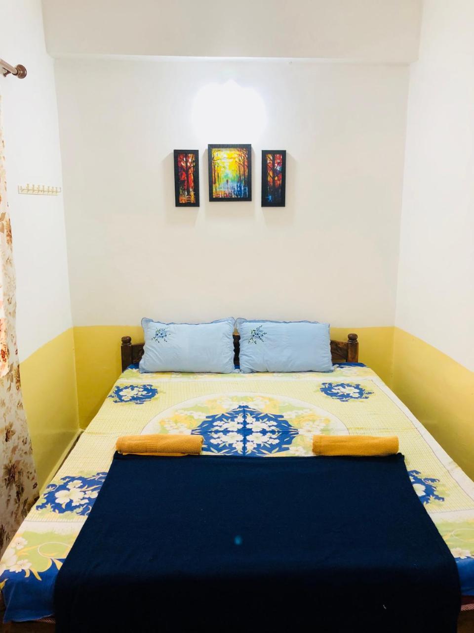 Blue Waves Guest House Calangute Exterior foto