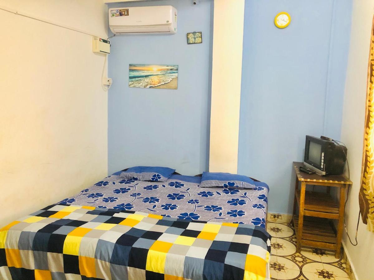 Blue Waves Guest House Calangute Exterior foto